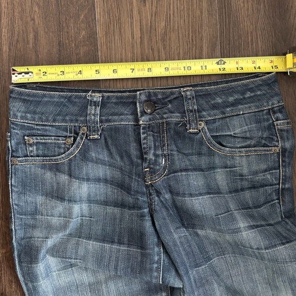 AE “Favorite Boyfriend” jeans (size 2, short) - Picture 5 of 6